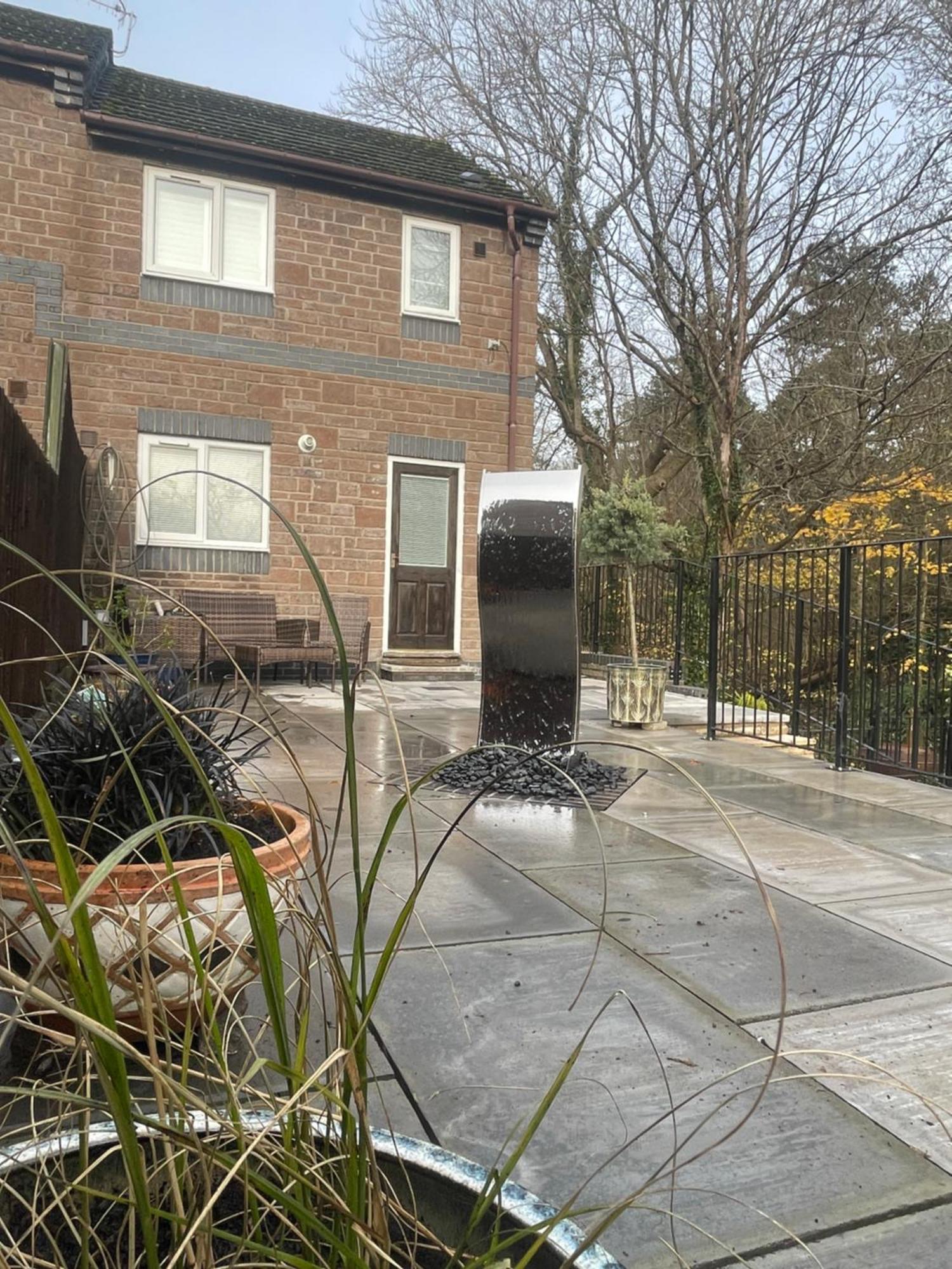 Riverside 2 Bedroom Townhouse With Car Charger Abergavenny Exterior photo